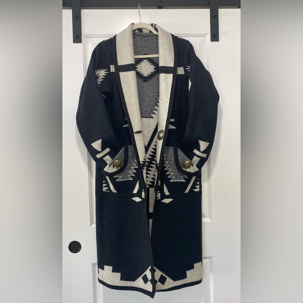 Women's Black and Cream Patterned Coat